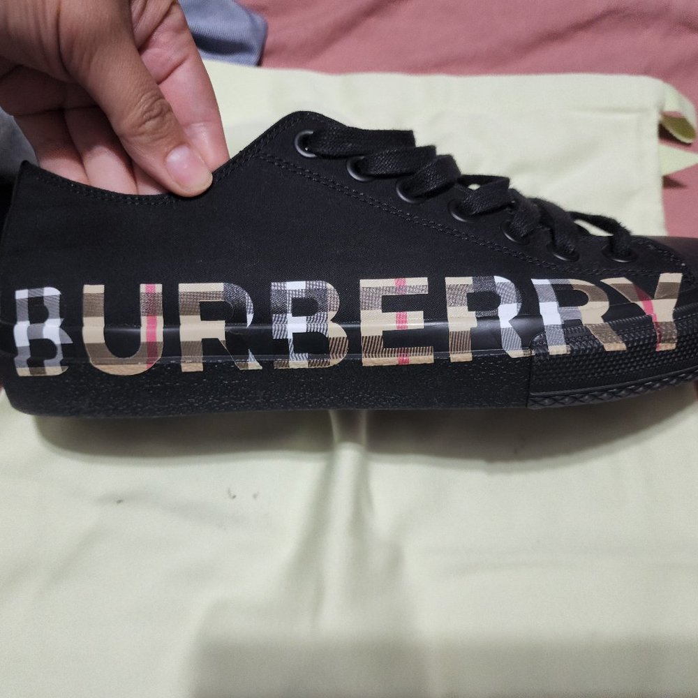 Men's Burberry shoes
